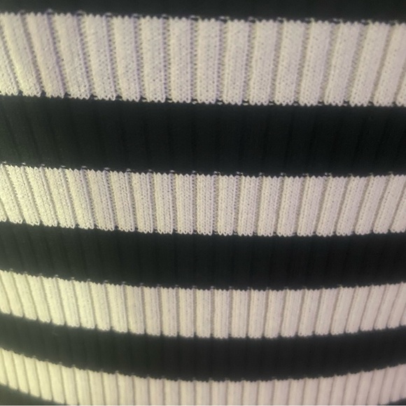 Liviana Conti Ribbed Black and White high neck Tank top - Picture 6 of 9